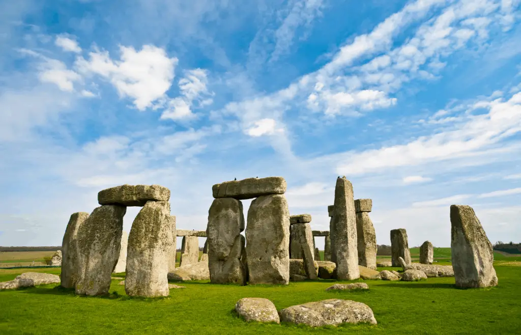 stonehenge cairn